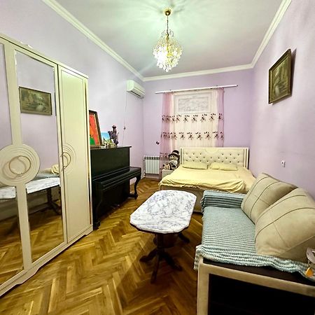 Karson Family Hostel & Guest House Jerevan Buitenkant foto