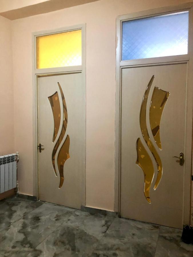 Karson Family Hostel & Guest House Jerevan Buitenkant foto