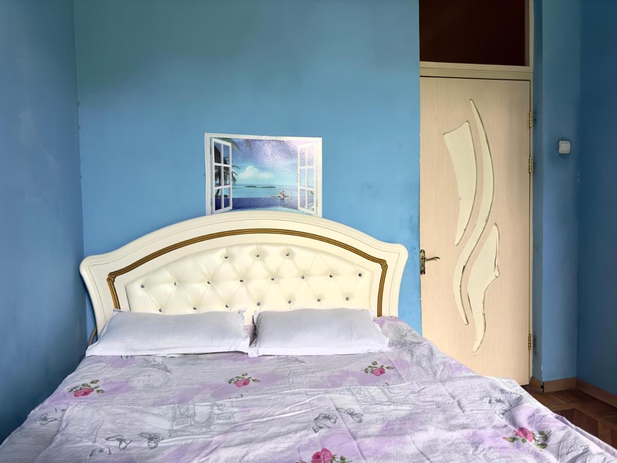 Karson Family Hostel & Guest House Jerevan Buitenkant foto