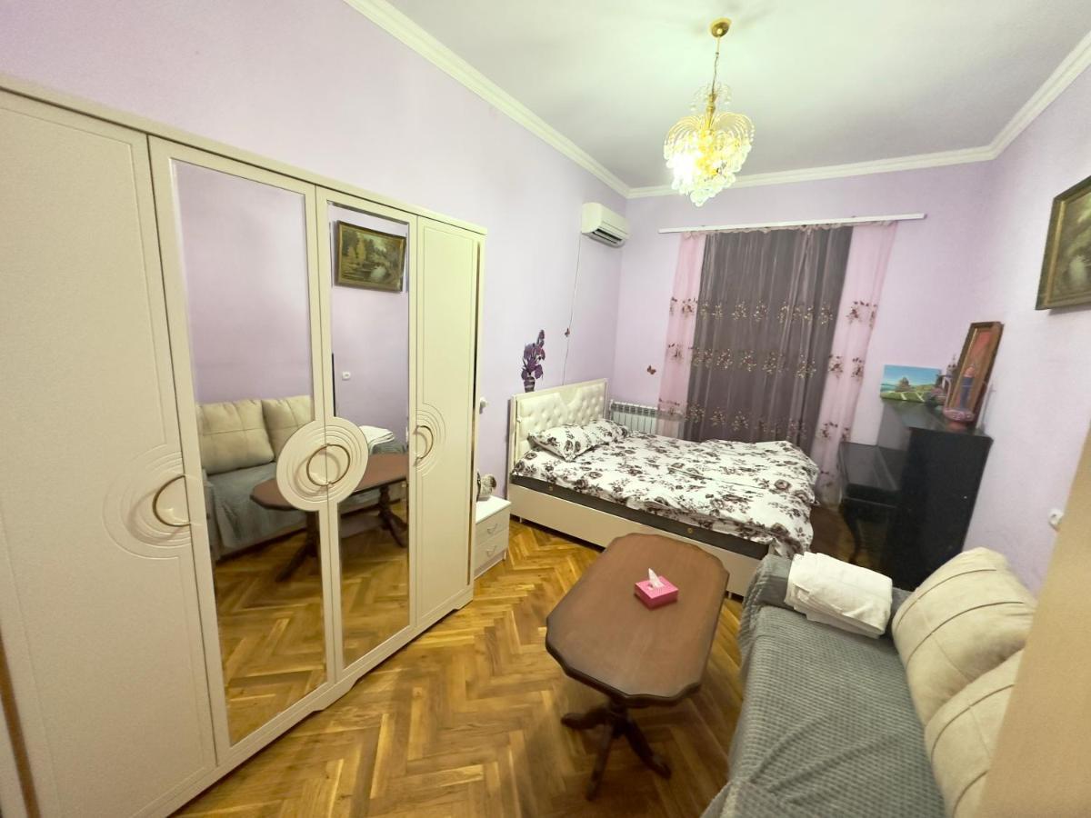 Karson Family Hostel & Guest House Jerevan Buitenkant foto